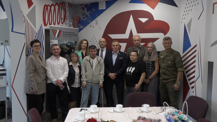 День военного медика отметили вручением карточек членов Пушкинского отделения Ассоциации ветеранов СВО