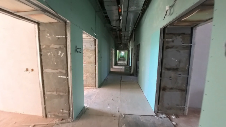 Ремонт в хирургическом корпусе Пушкинской клинической больницы приостановлен