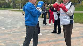 Прошёл мастер-класс по боксу для участников проекта «Активное долголетие»