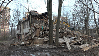 Дома на Озерной сносят. Благодаря госпрограмме по переселению из ветхого и аварийного жилья