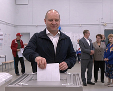 Глава округа Пушкинский Максим Красноцветов проголосовал 