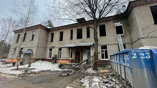 Старый роддом станет инфекционным отделением. Начался масштабный капитальный ремонт двухэтажного здания