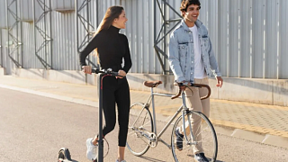 Велосипеды и электросамокаты делают наши передвижения быстрее и удобнее, но их водители являются полноправными участниками дорожного движения