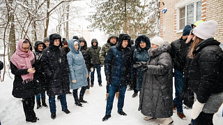 Обсудить ситуацию на месте. Максим Красноцветов провёл в Зверосовхозе выездное рабочее совещание
