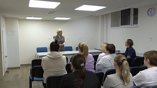 Инна Орлова прошла диспансеризацию и встретилась с коллективом поликлиники №1