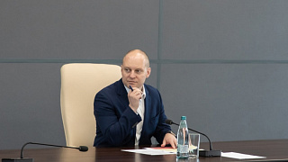 Максим Красноцветов провёл рабочее совещание по подготовке к отопительному сезону