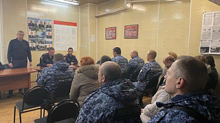 Их служба тоже не проста. 29 октября отмечается день вневедомственной охраны Росгвардии