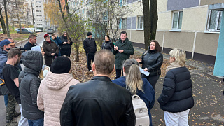 В микрорайоне Дзержинец состоялось собрание собственников многоквартирного дома №26