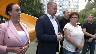 Жители Лесных Полян обсудили с депутатами проблемы посёлка