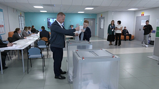 Председатель Совета депутатов округа Пушкинский Артём Садула проголосовал 