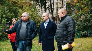 Максим Красноцветов оценил содержание придомовых территорий на центральных улицах в Пушкино