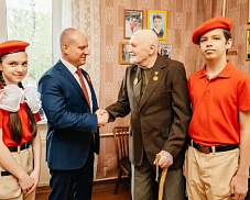 Михаила Ивановича Беловолова поздравили с приближающимся Днём Победы