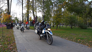 Мотосезон‑2026 закрыт: как в Пушкино прошли финальные заезды и мотородео