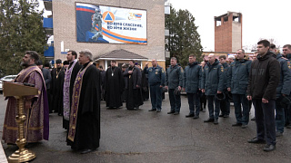 На территории пожарной части в Пушкино прошли профилактические занятия для духовенства