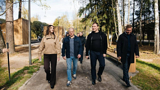 В Красноармейске завершается благоустройство лесопарка «Банный лес»