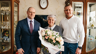  Максим Красноцветов и Михаил Ждан навестили Марию Поварову