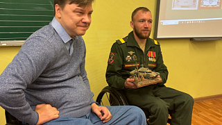 Участник СВО Виктор Шерстнев встретился с пушкинскими школьниками