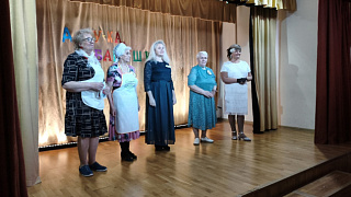 Вспомнили времена Советского союза. В Зеленоградском провели фестиваль-конкурс «А, ну-ка, бабушки!»